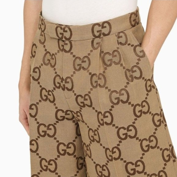 Gucci Jumbo GG Canvas Shorts - Picture 4 of 13